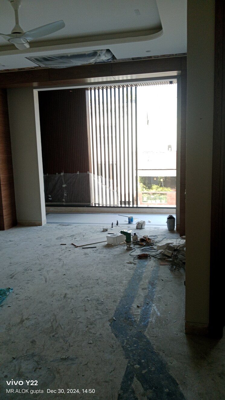 Room, lajpat nagar iii 3.5 Bedroom 2000 Sq.Ft. Builder Floor In Lajpat Nagar Iii Delhi 8021948