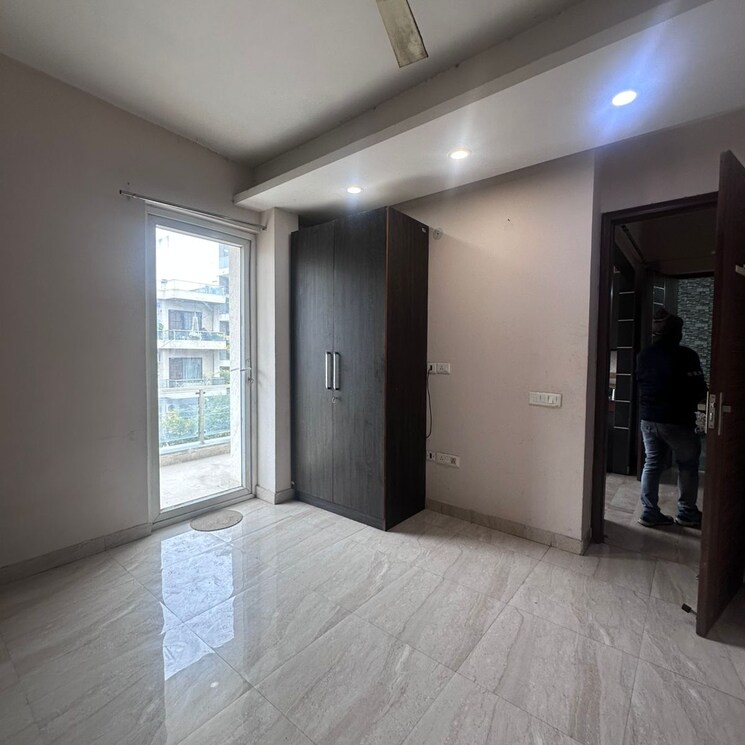 Room, sector 46 3 Bedroom 1840 Sq.Ft. Builder Floor In Sector 46 Gurgaon 8021967