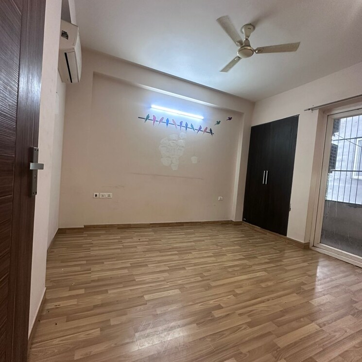 Room, sector 46 3 Bedroom 1840 Sq.Ft. Builder Floor In Sector 46 Gurgaon 8021967