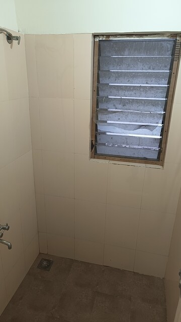 Furnished Amenities in 1 BHK Apartment at Kohinoor Riverdale, Kharadi – for Rent