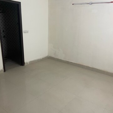 Room in 1.5 BHK Apartment at Sun Nidhi Park, Vasai East – for Sale