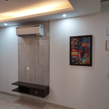 Room in 1 BHK Builder Floor at Sector 57 – for Rent