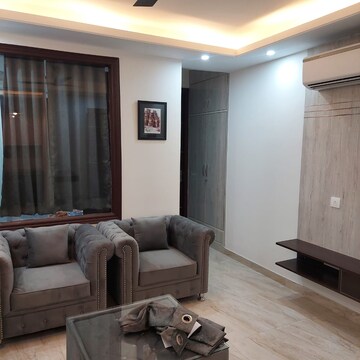 Living Room in 1 BHK Builder Floor at Sector 57 – for Rent