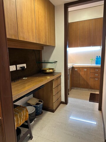  Office Space For Rent in Mittal Tower Mumbai, Nariman Point