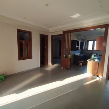 Bedroom in 3 BHK Builder Floor at Sector 47 – for Rent