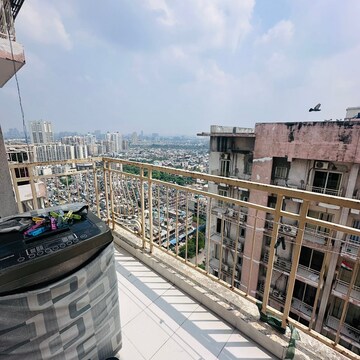 Balcony in 1.5 BHK Apartment at Raj Nagar Extension – for Rent