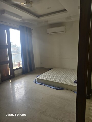 3 BHK Builder Floor For Rent in Lajpat Nagar ii