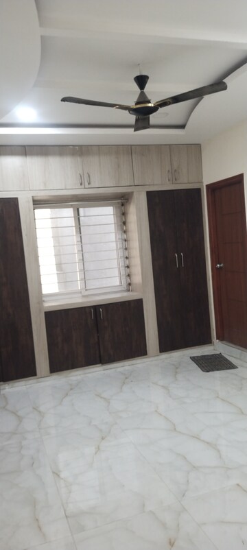 Room in 2 BHK Apartment at Pavani Laxmi Nivas, Madhapur – for Rent
