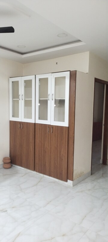 Room in 2 BHK Apartment at Pavani Laxmi Nivas, Madhapur – for Rent