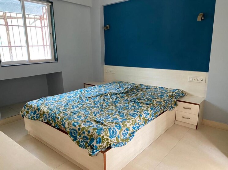 Bedroom, hardik-villa 2 Bedroom 535 Sq.Ft. Apartment In Bandra West Mumbai 8022231