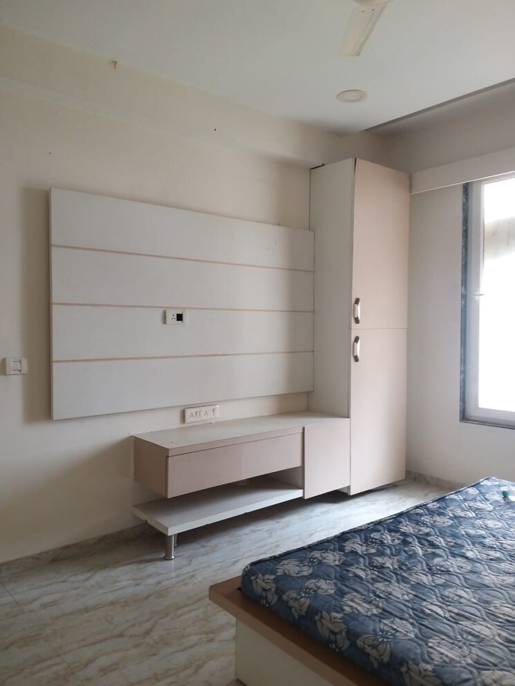 Room, shree-balaji-wind-park 3 Bedroom 2165 Sq.Ft. Apartment In Near Nirma University On Sg Highway Ahmedabad 8022191