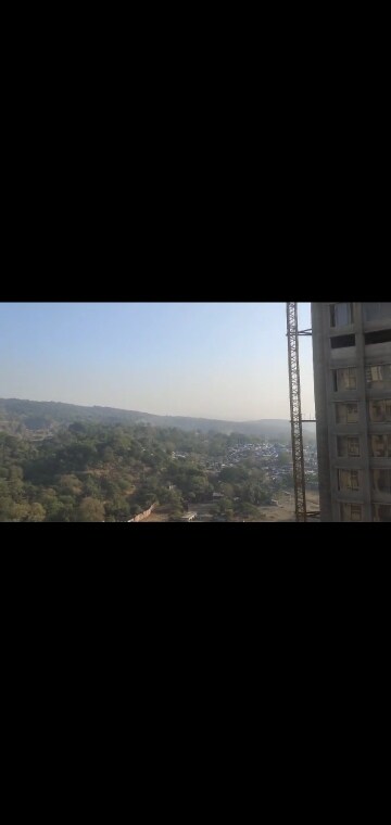 Room in 2 BHK Apartment at DB Orchid Ozone, Dahisar East – for Rent