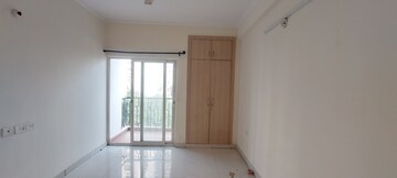 Room in 3 BHK Apartment at Maxblis White House, Sector 75 – for Rent
