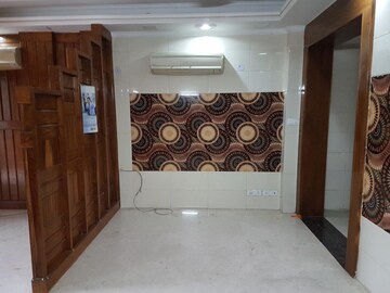 Bedroom in 3 BHK Builder Floor at Empire Floors, Sector 57 – for Sale
