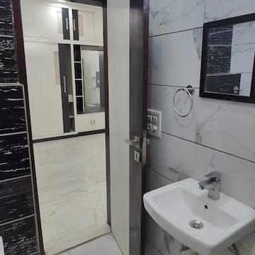 Bathroom in 2 BHK Builder Floor at Tagore Garden – for Rent