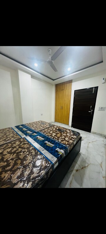 Master Bedroom in Studio Builder Floor at Ansal Sushant Lok I, Sector 43 – for Rent