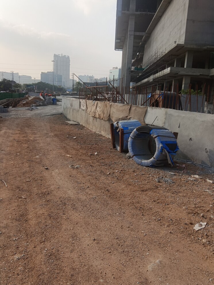  Parking, sas-itower Commercial Office Space in IT/SEZ 1000 Sq.Ft. In Khajaguda Hyderabad 8022333