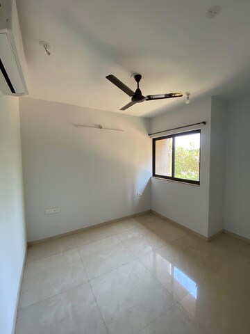 Room in 1 BHK Apartment at Lodha Palava City, Dombivli East – for Rent