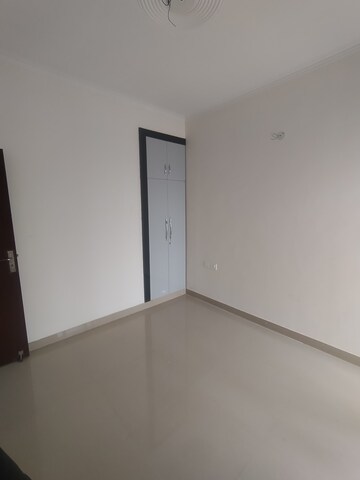 Furnished Amenities in 3 BHK Apartment at Amrapali Terrace Homes, Tech Zone 4 Greater Noida – for Rent