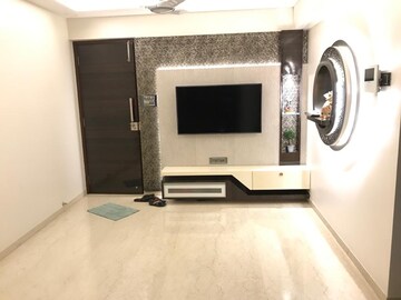 Master Bedroom in 2 BHK Apartment at Vakola – for Rent
