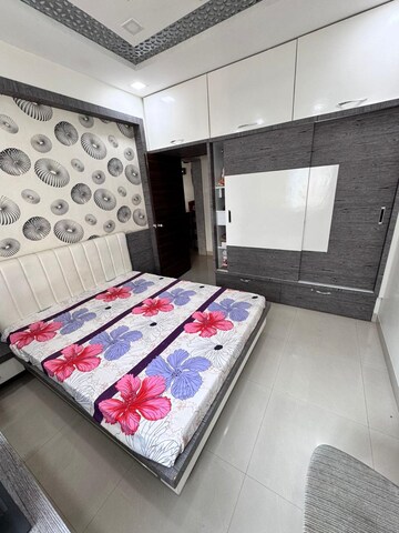 Bedroom in 2 BHK Apartment at Kumar Primavera, Wadgaon Sheri – for Rent