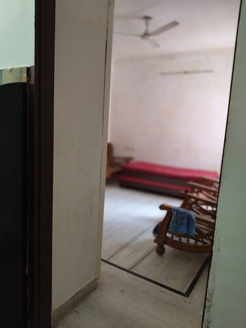 Living Room in 2 BHK Apartment at Malviya Nagar – for Rent