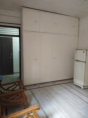 Living Room in 2 BHK Apartment at Malviya Nagar – for Rent