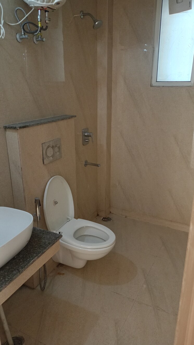 Attached Bathroom, ambala highway 3 Bedroom 1650 Sq.Ft. Apartment In Ambala Highway Chandigarh 8022545
