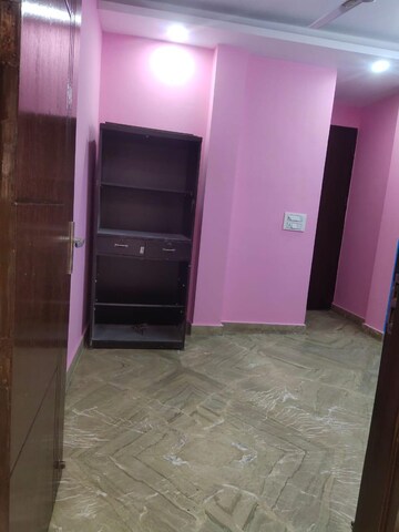 Room in 2 BHK Builder Floor at Govindpuri – for Rent