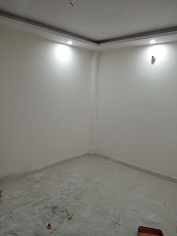 Room in 2 BHK Builder Floor at Govindpuri – for Rent