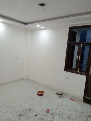 Room in 2 BHK Builder Floor at Govindpuri – for Rent