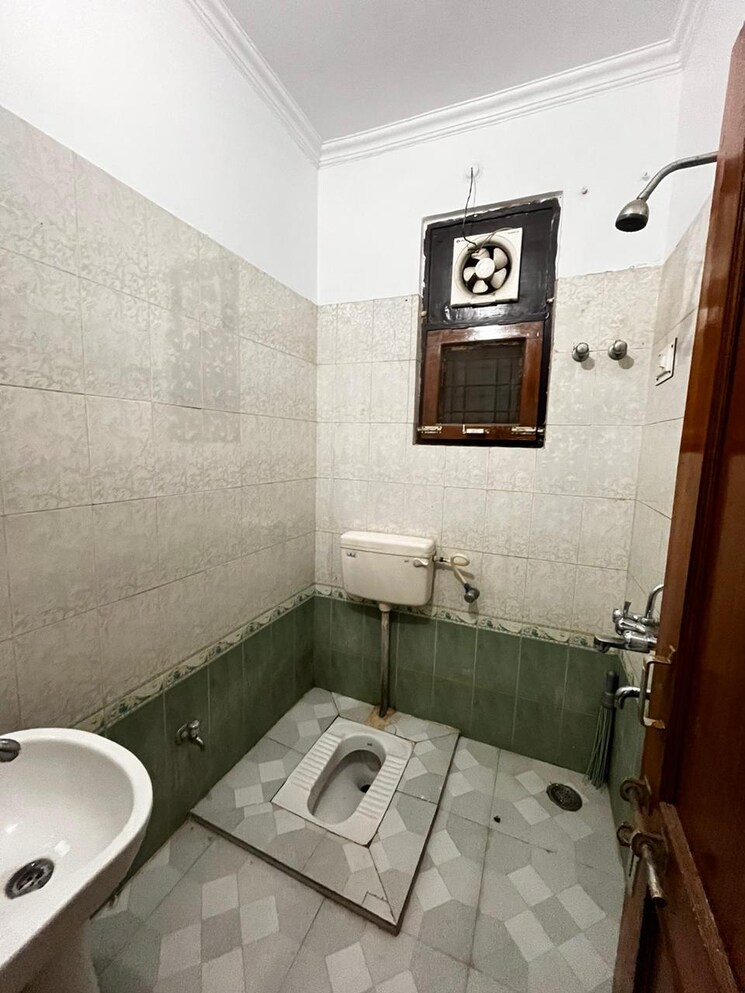 Bathroom, gomti nagar 2 Bedroom 2152 Sq.Ft. Independent House In Gomti Nagar Lucknow 8022651