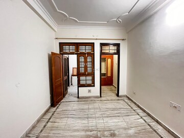 Room in 2 BHK Independent House at Gomti Nagar – for Rent