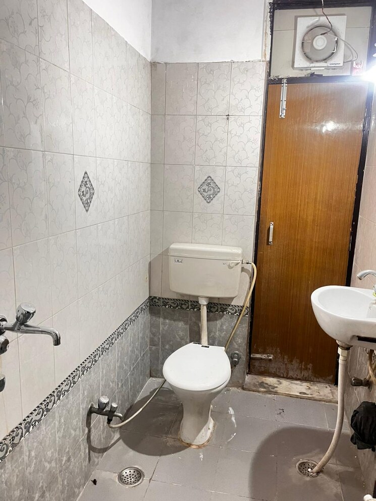Bathroom, gomti nagar 2 Bedroom 2152 Sq.Ft. Independent House In Gomti Nagar Lucknow 8022651