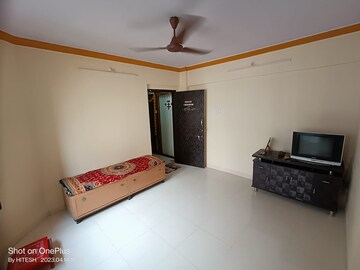 Bedroom in 1 BHK Apartment at Panch Pakhadi – for Rent