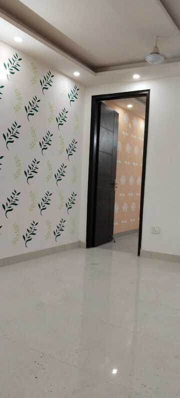 Building Lobby in 2 BHK Builder Floor at Govindpuri – for Sale