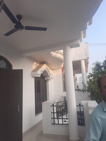 Building Lobby in 2 BHK Independent House at Gomti Nagar – for Rent