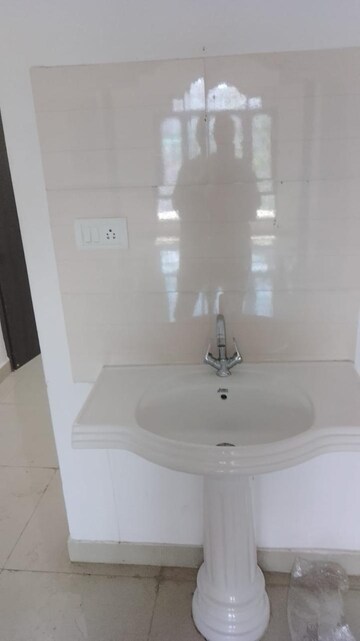 Bathroom in 2 BHK Independent House at Gomti Nagar – for Rent