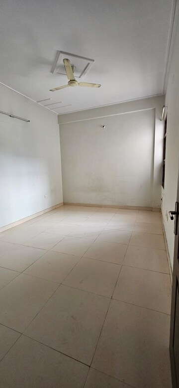 Room in 2 BHK Builder Floor at JaipuR-Ajmer Express Highway – for Sale