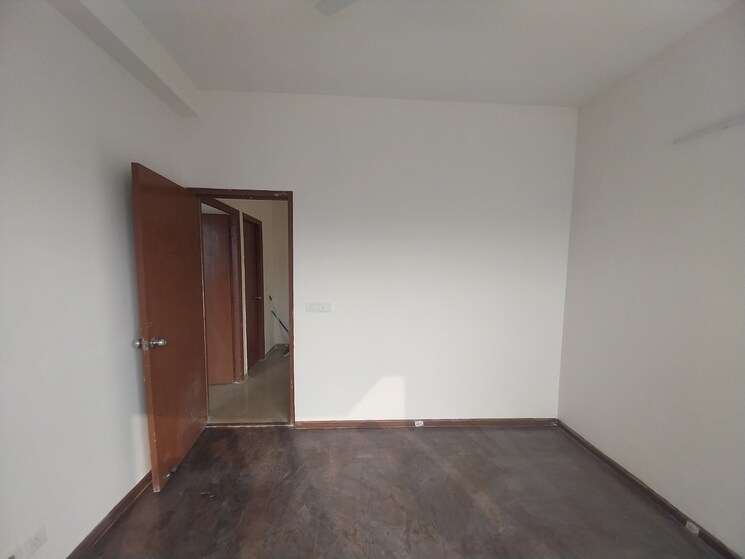 Room, mahagun-mywoods-ii 2 Bedroom 1000 Sq.Ft. Apartment In Sector 16c Greater Noida Greater Noida 8022705