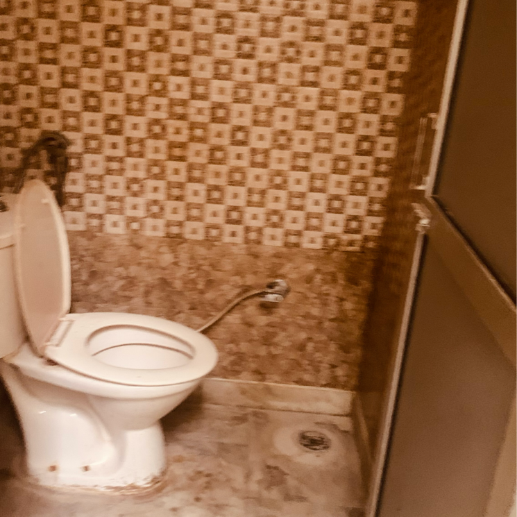 Bathroom, baltana 6 Bedroom 150 Sq.Yd. Independent House In Baltana Zirakpur 8022806