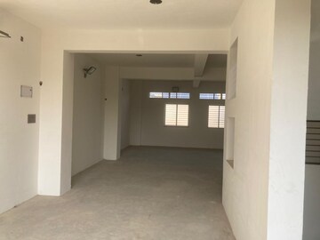  Shop – Exterior View View at Ctm - for Rent