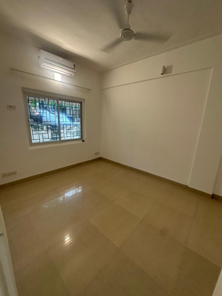 Room, sea-glimpse-apartment 1 Bedroom 600 Sq.Ft. Apartment In Bandra West Mumbai 8022802