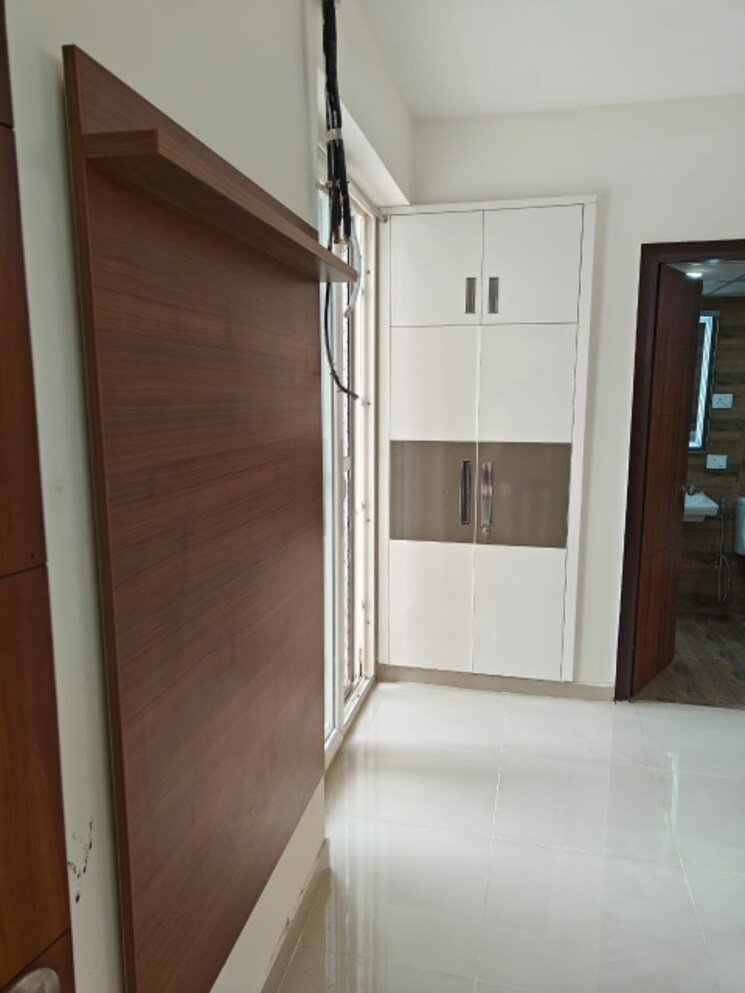 Room, amrapali-royal 3.5 Bedroom 2050 Sq.Ft. Apartment In Vaibhav Khand Ghaziabad 8022838