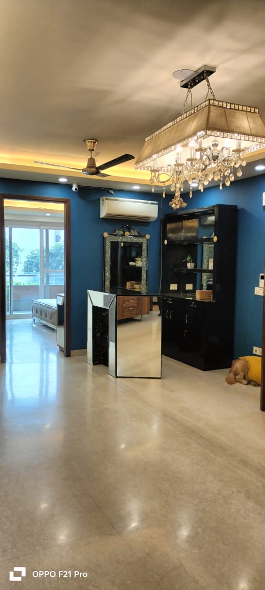 3 BHK + Servant Room Apartment For Sale in Central Park I