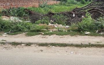 Plot For Sale in Spiti Greenwood Estate, Sector 99a