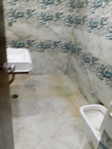 Bathroom in 2.5 BHK Builder Floor at Krishna Nagar – for Rent