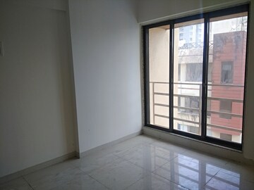 Room in 2 BHK Apartment at Andheri West – for Rent
