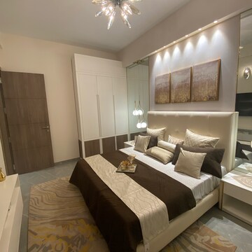 Bedroom in 3.5 BHK Builder Floor at M3M Antalya Hills, Sector 79 – for Sale