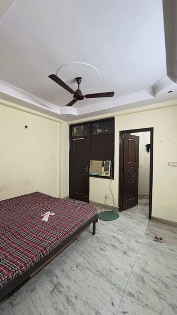 Master Bedroom in 1 BHK Builder Floor at Saket – for Rent